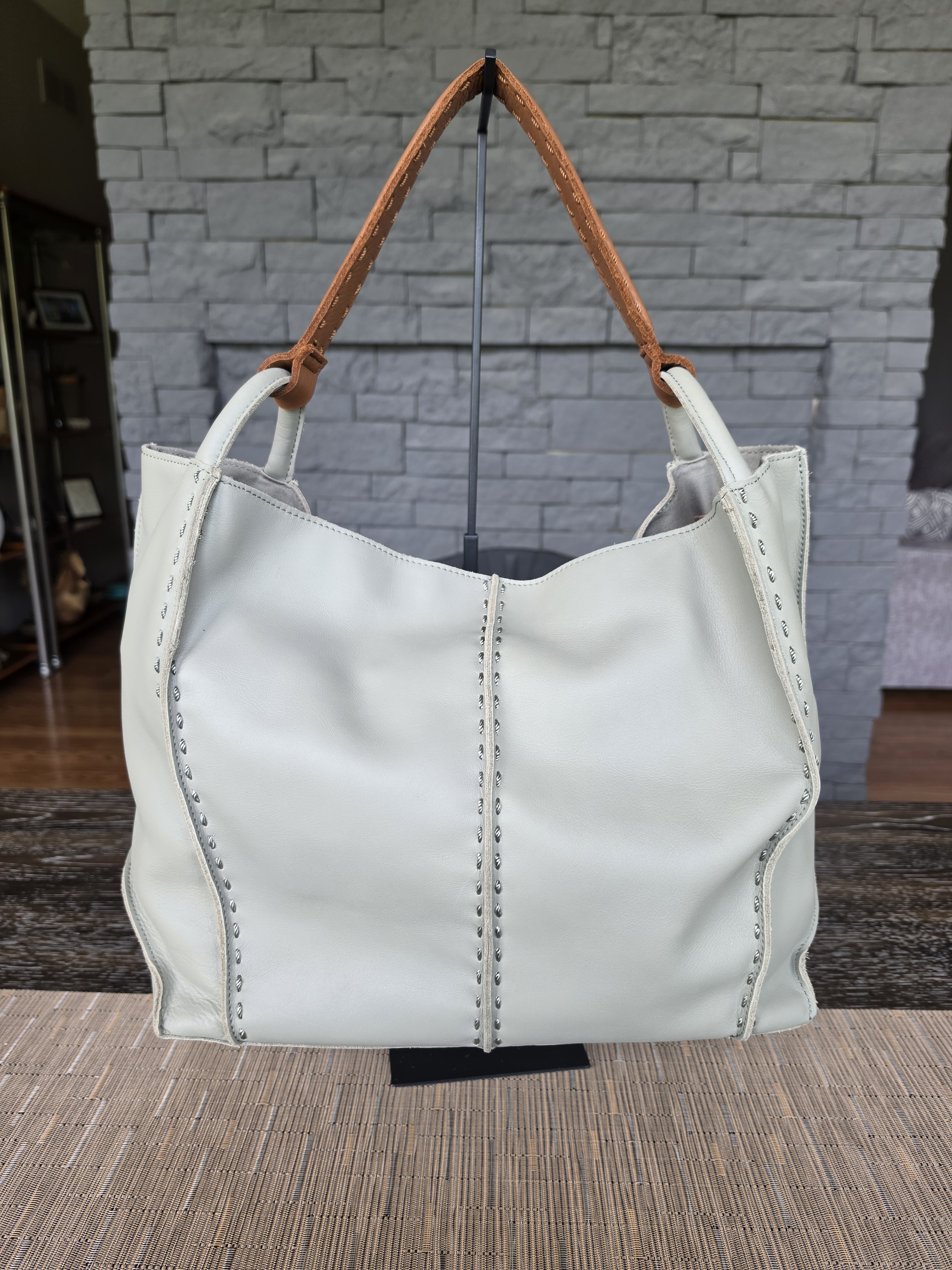 The Sak Los Feliz Large Leather Tote - Soft Green With Tan Handle